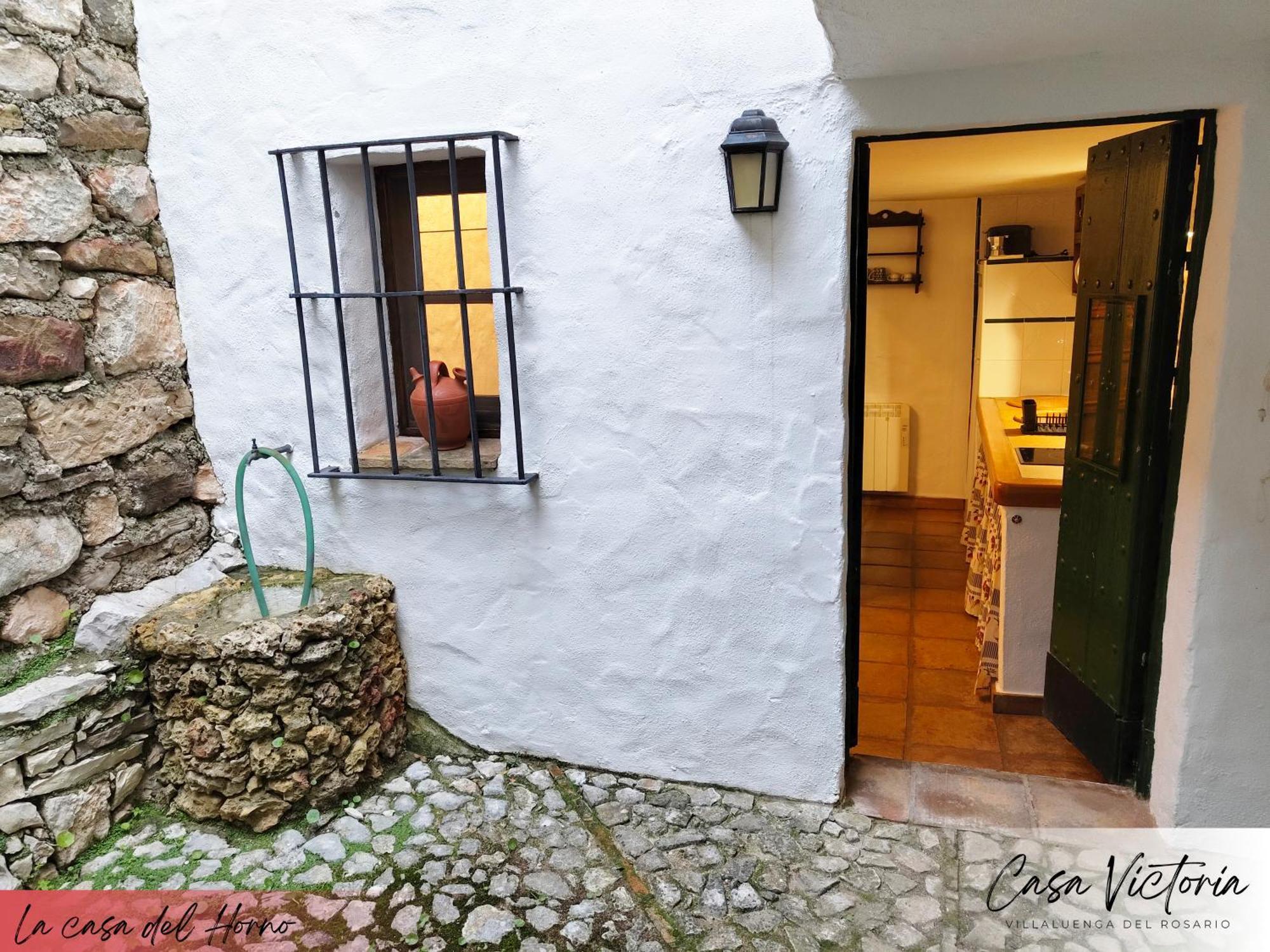 Conjunto Rural Casa Victoria Guest House Villaluenga Del Rosario Exterior foto