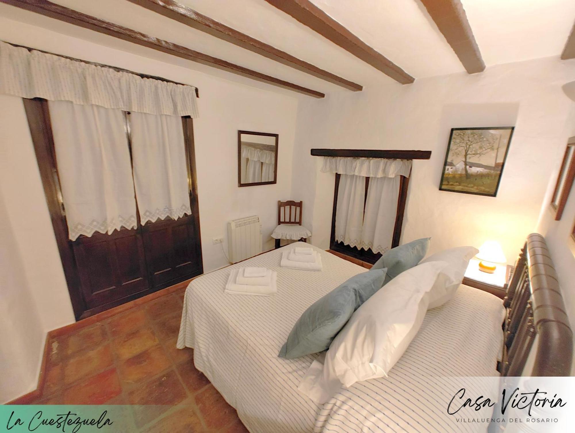 Conjunto Rural Casa Victoria Guest House Villaluenga Del Rosario Exterior foto