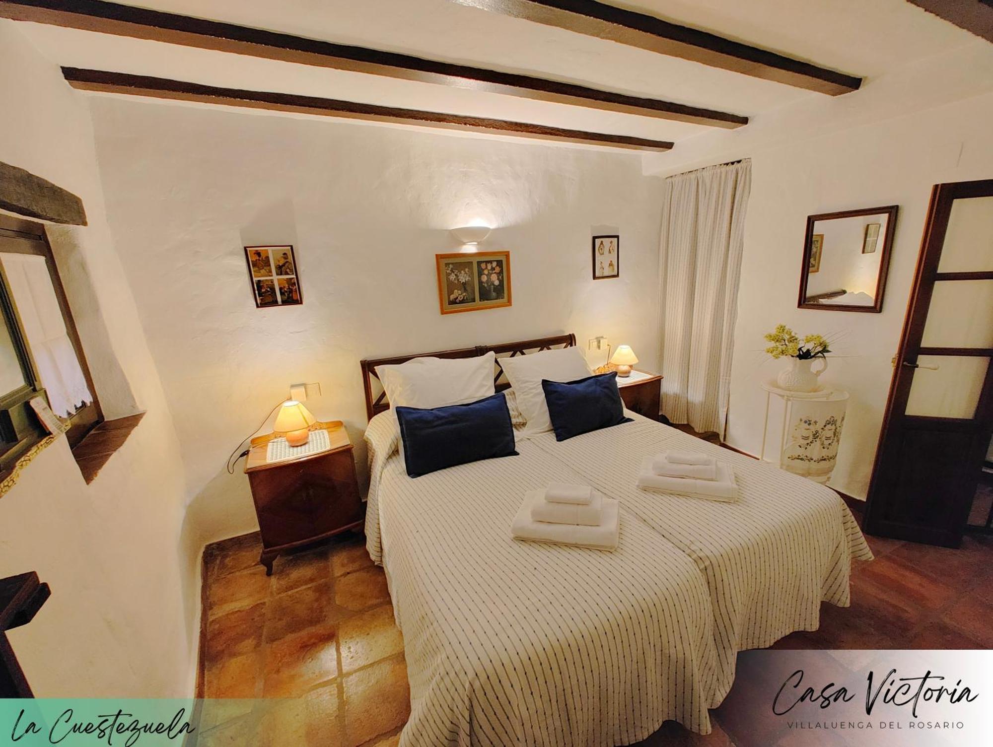 Conjunto Rural Casa Victoria Guest House Villaluenga Del Rosario Exterior foto