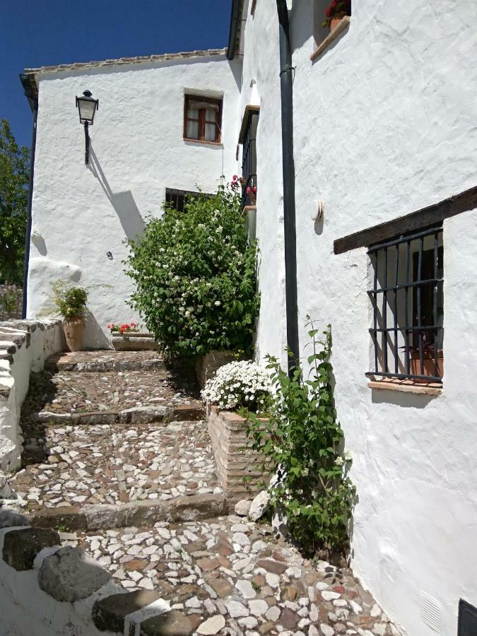 Conjunto Rural Casa Victoria Guest House Villaluenga Del Rosario Exterior foto